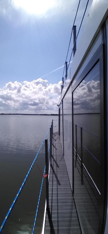 Houseboat Arka 1 - Domki Na Wodzie, Rower Wodny, Wifi, Parking ميلنو المظهر الخارجي الصورة